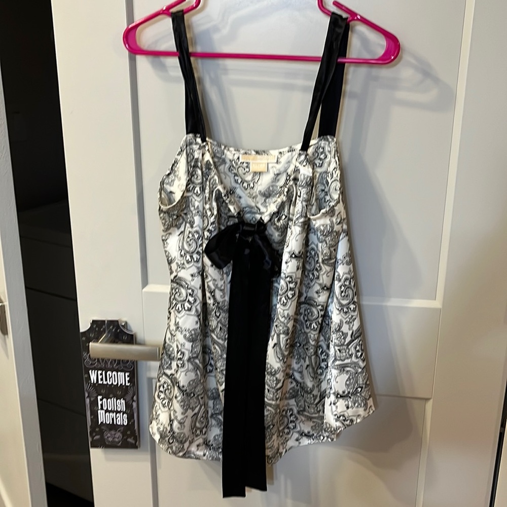 Michael kors sleeveless top size xl